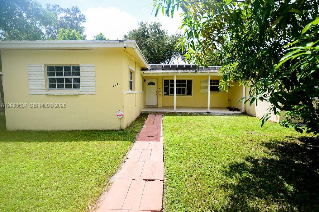 298 NW 104th St, Miami FL 33150