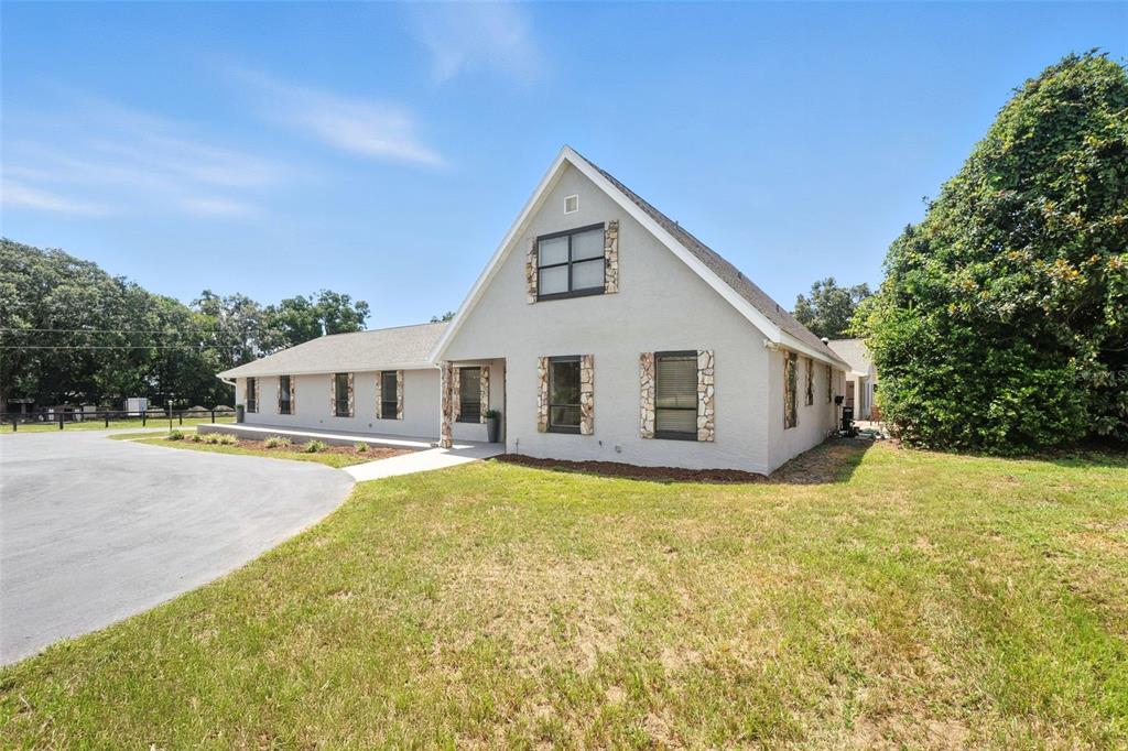 1960 SE 150TH STREET, SUMMERFIELD, FL — photo 3 of 30