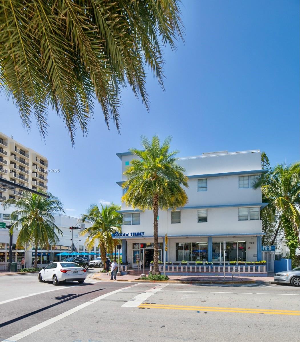 1100 Collins Ave # 207, Miami Beach FL 33139