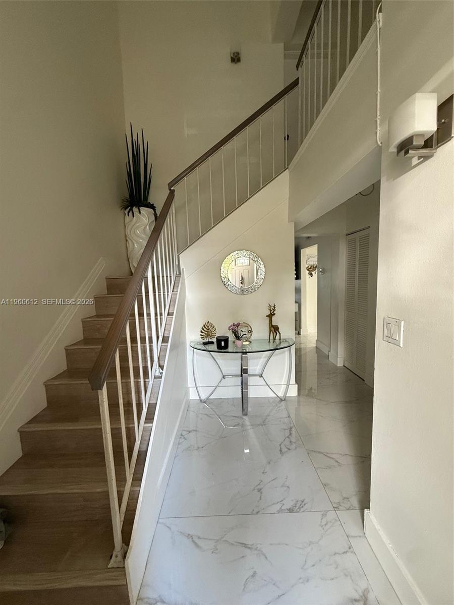 14273 Kendale Lakes Cir, Miami FL 33183