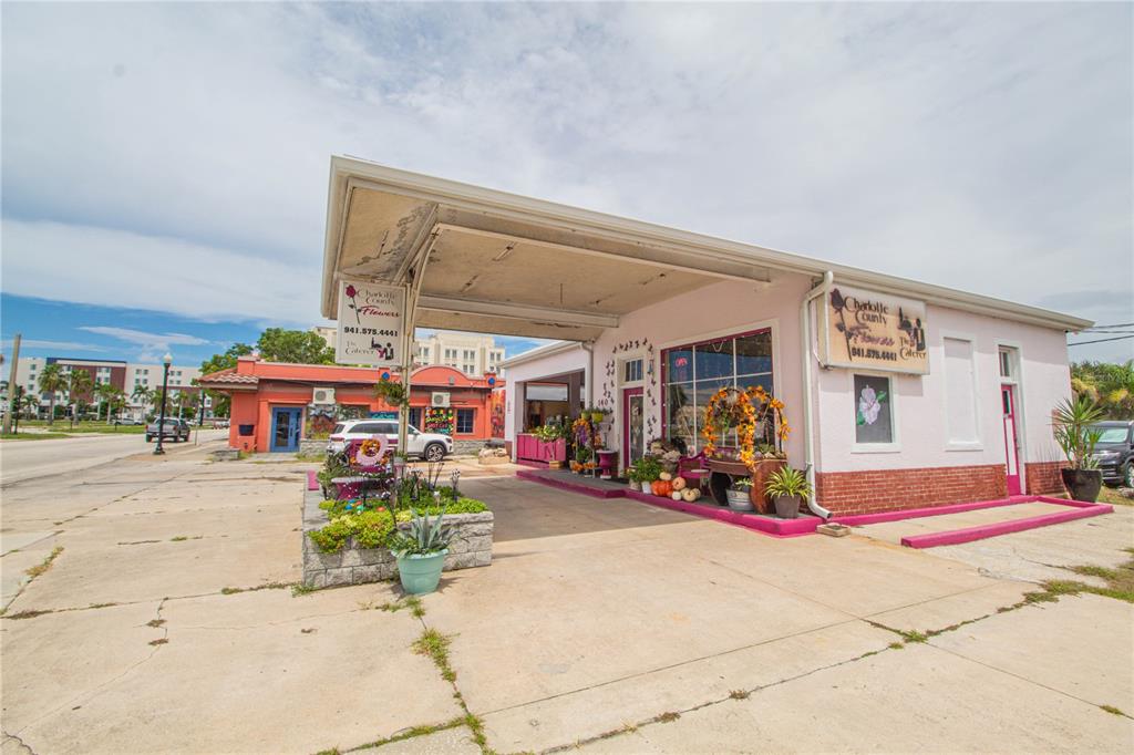 140 TAMIAMI TRAIL