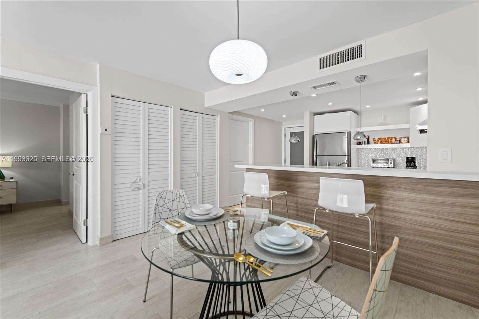 1665 Bay Rd # 518, Miami Beach FL 33139