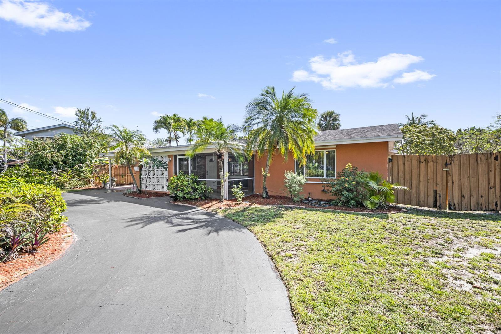 1020 NW 45th Avenue, Coconut Creek FL 33066