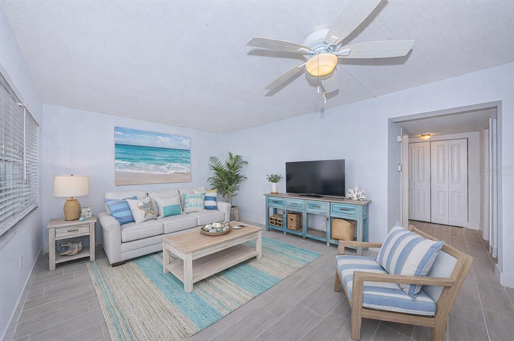 4700 COVE CIRCLE UNIT 110, ST PETERSBURG, FL — photo 3 of 30