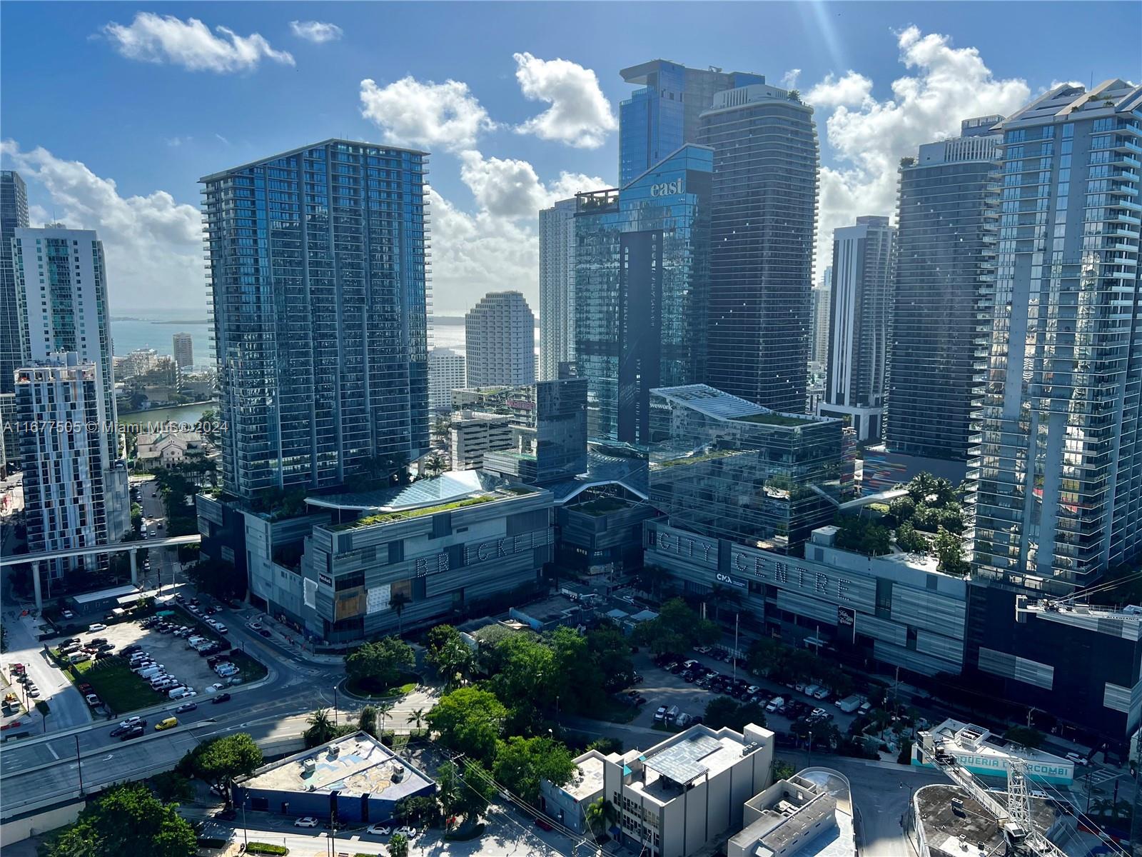 92 SW 3rd # 3605, Miami FL 33130