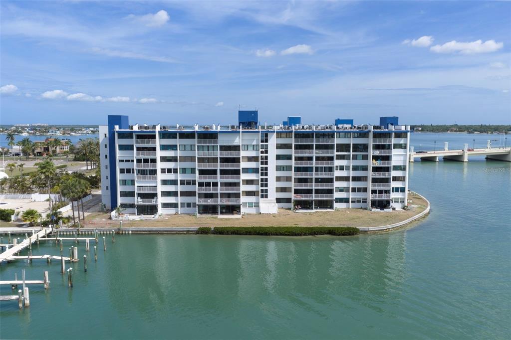 450 TREASURE ISLAND CAUSEWAY UNIT 105