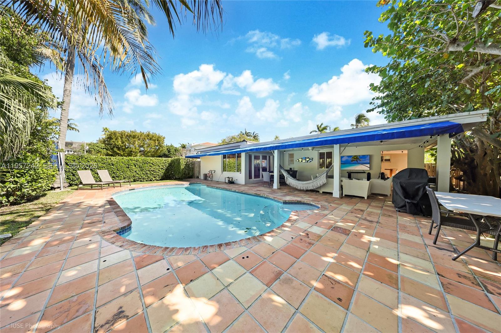 KEY BISCAYNE, FL — photo 3 of 18