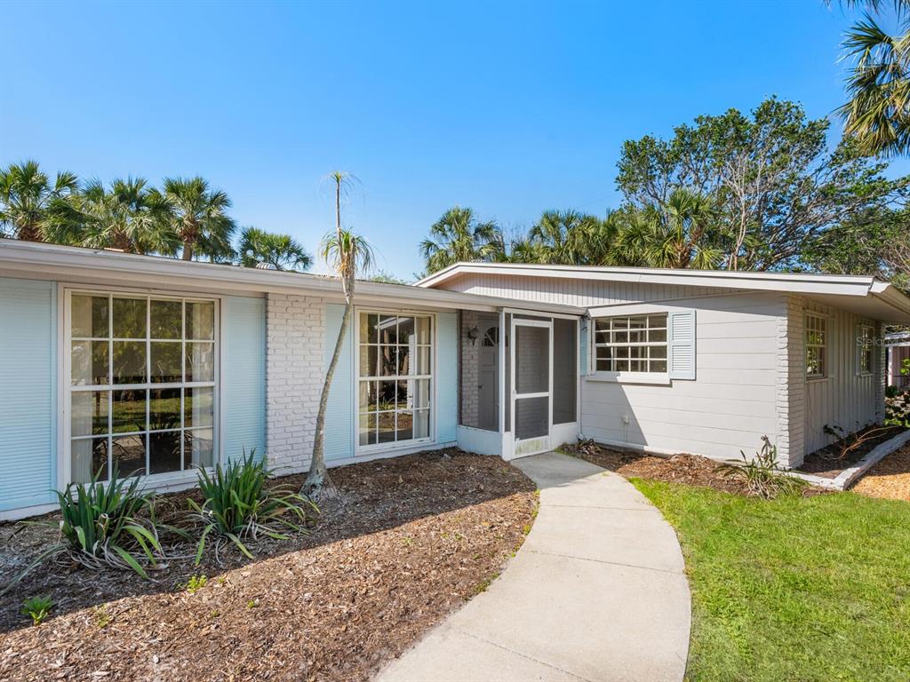 734 CANAL ROAD, SARASOTA, FL — photo 4 of 30
