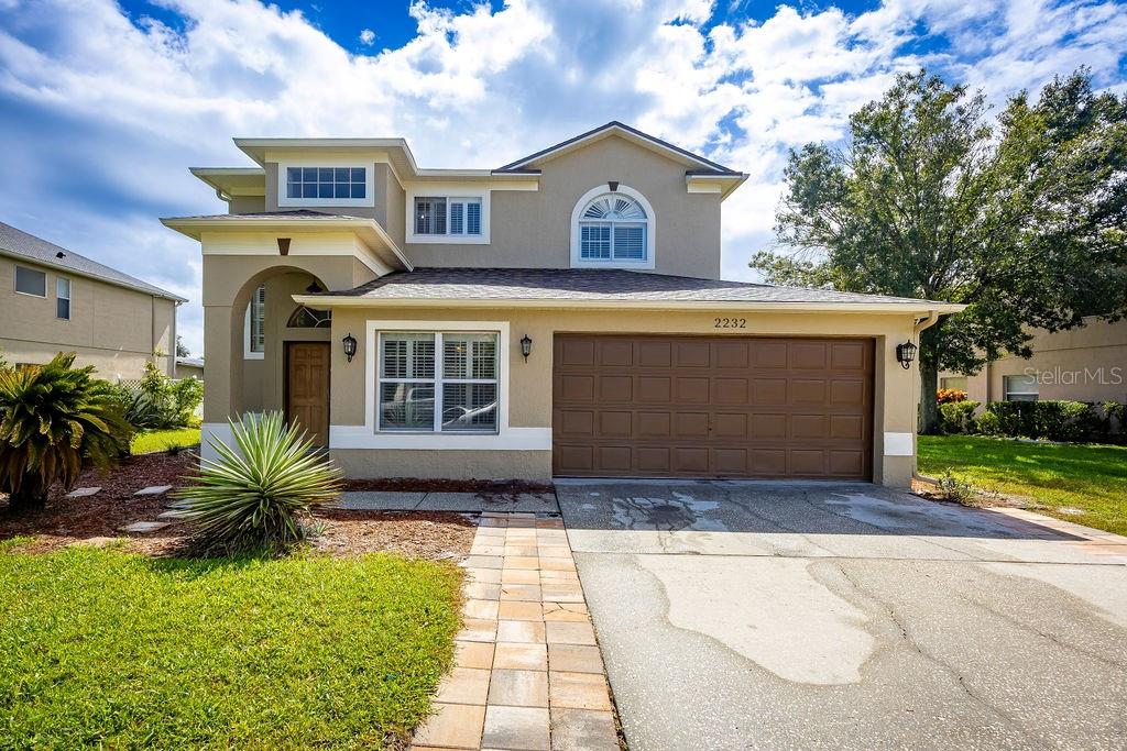 2232 WESTBOURNE DRIVE