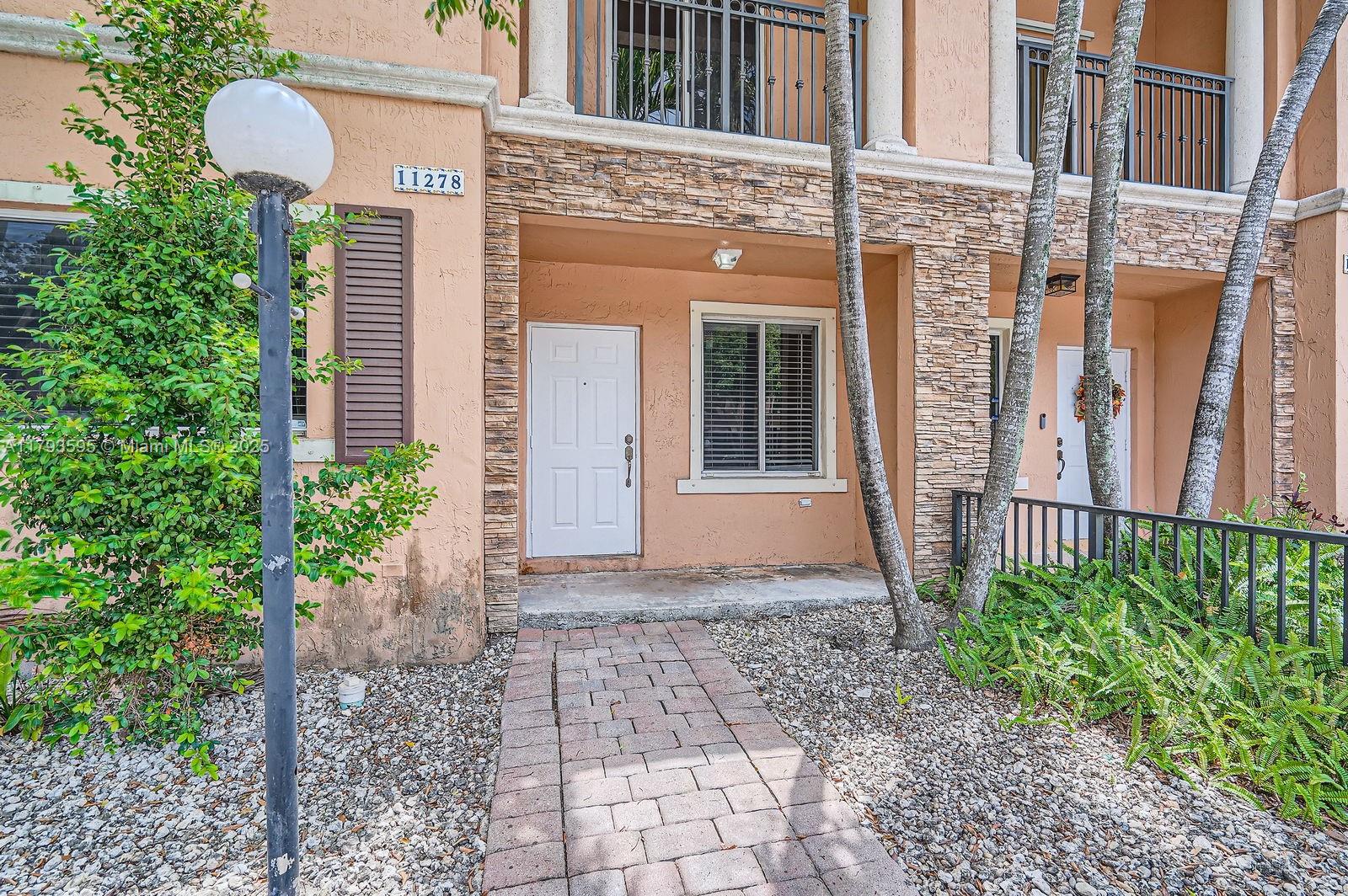 11278 SW 230th Ter, Miami FL 33170