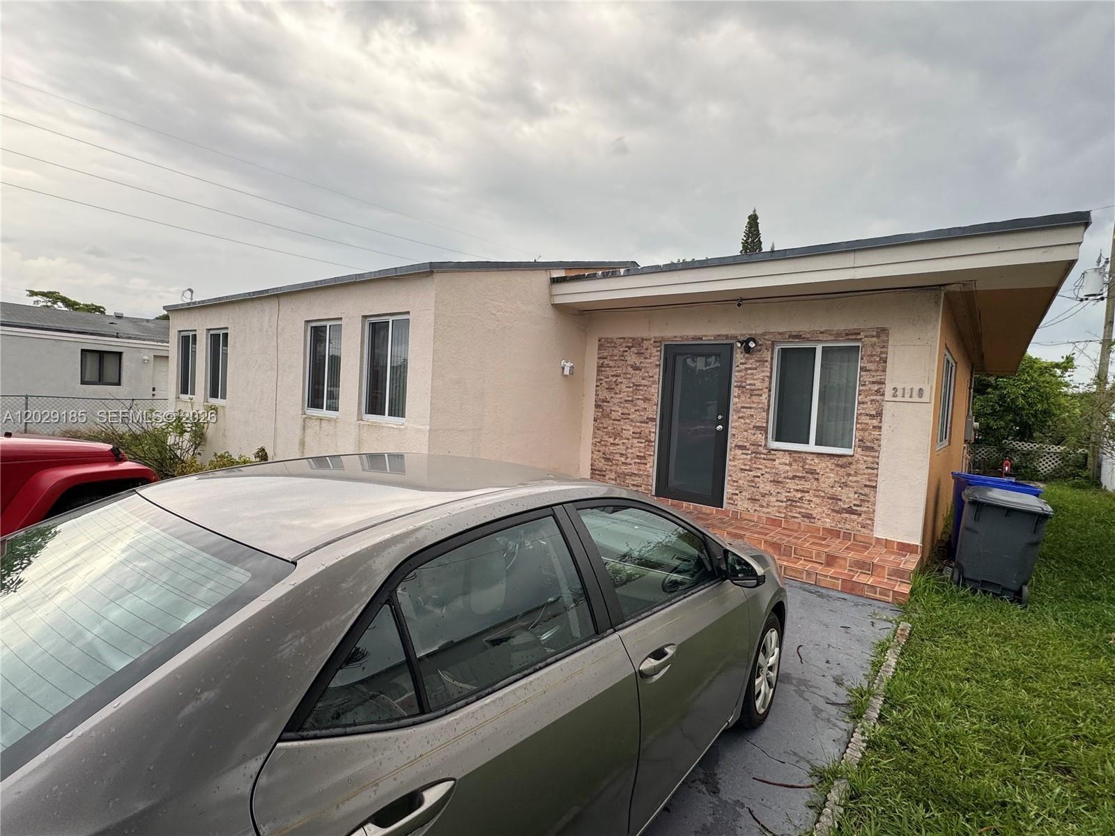 2110 Funston St, Hollywood FL 33020
