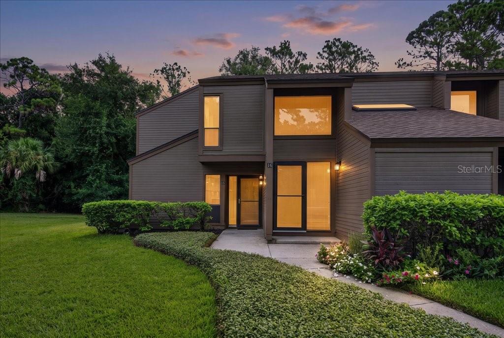 15 SHERBURY COURT