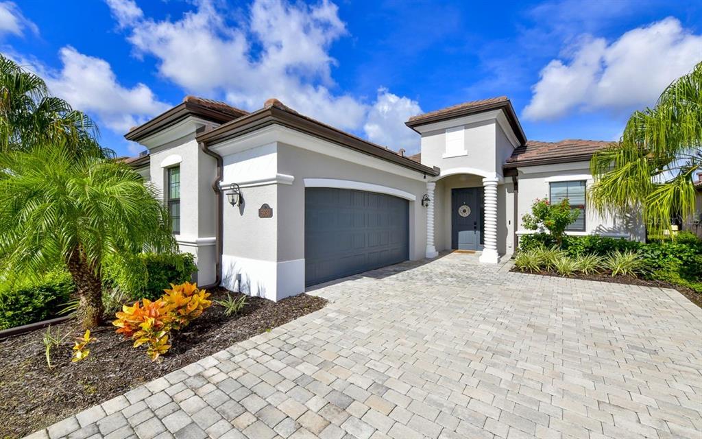 5930 CESSNA RUN, BRADENTON, FL — photo 4 of 30