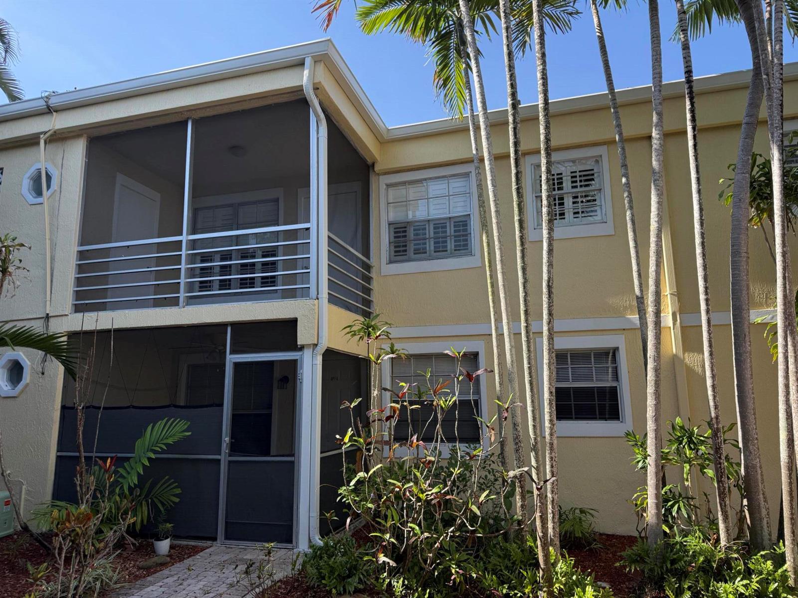320 SE 10th Street # C, Pompano Beach FL 33060