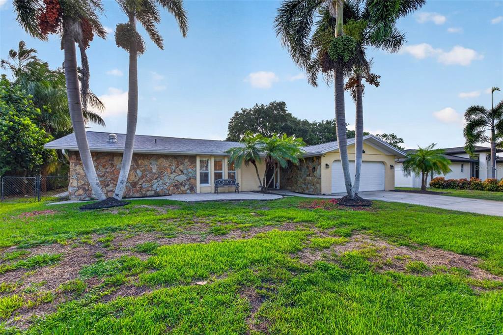 6390 BURNING TREE DRIVE, SEMINOLE, FL — photo 5 of 30