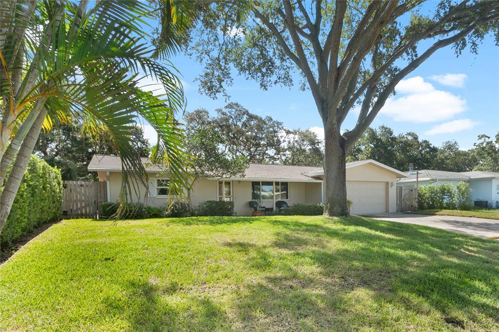 1707 RIDGEWAY DRIVE, CLEARWATER, FL — photo 2 of 30