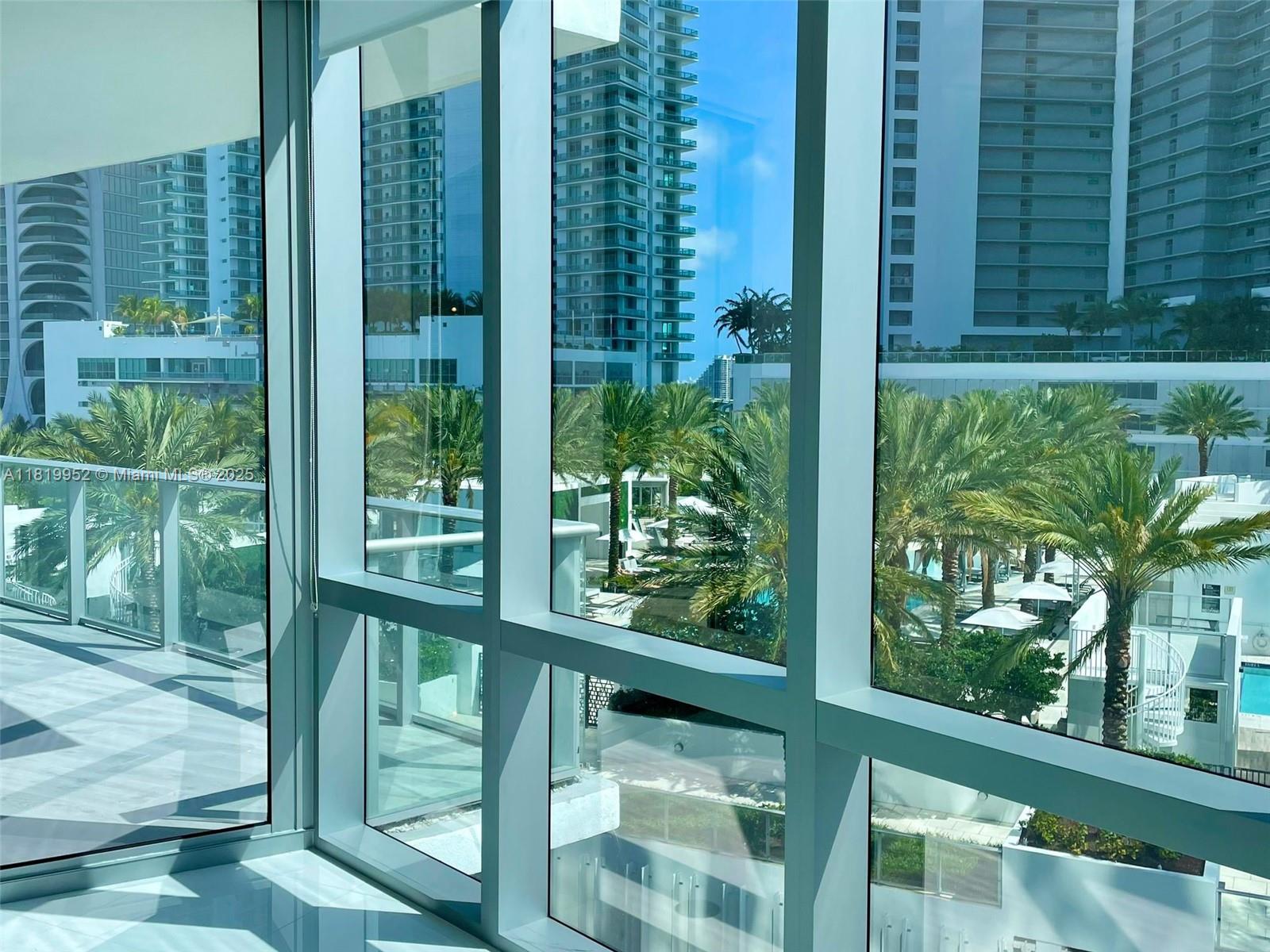 851 NE 1st Ave # 909, Miami FL 33132