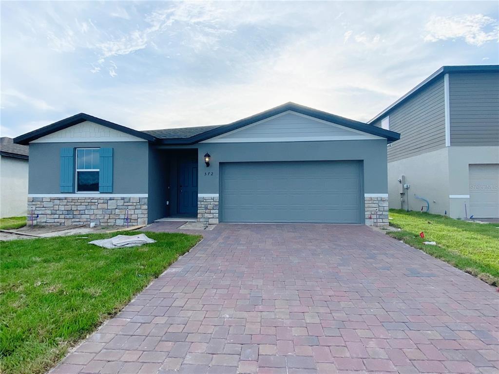 572 SUN WARBLER WAY