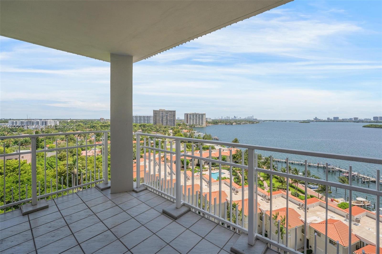 4000 Towerside Ter # 1403, Miami FL 33138