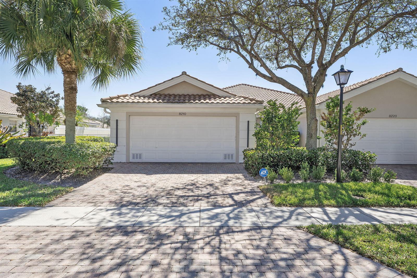 8210 Saint Johns Court, Wellington FL 33414