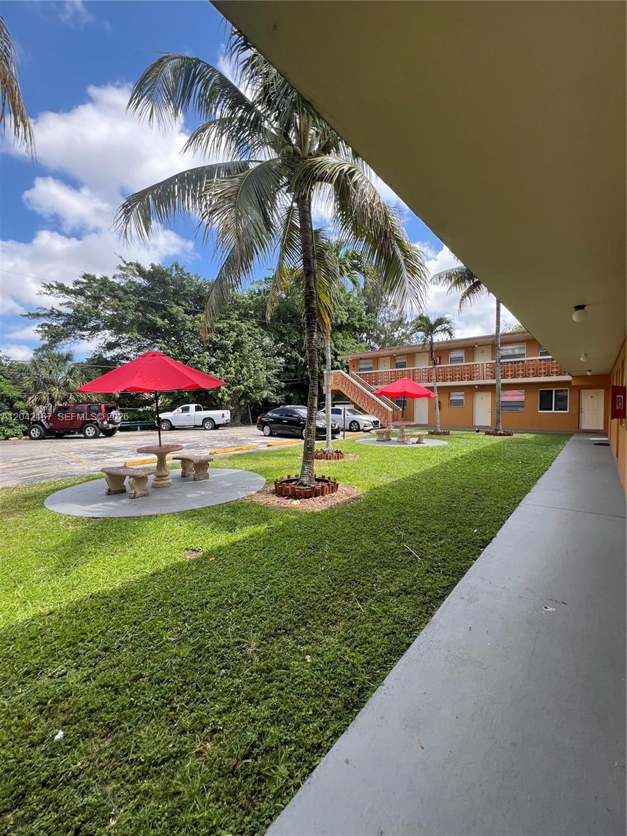 7155 W 14th Ct # 10, Hialeah FL 33014