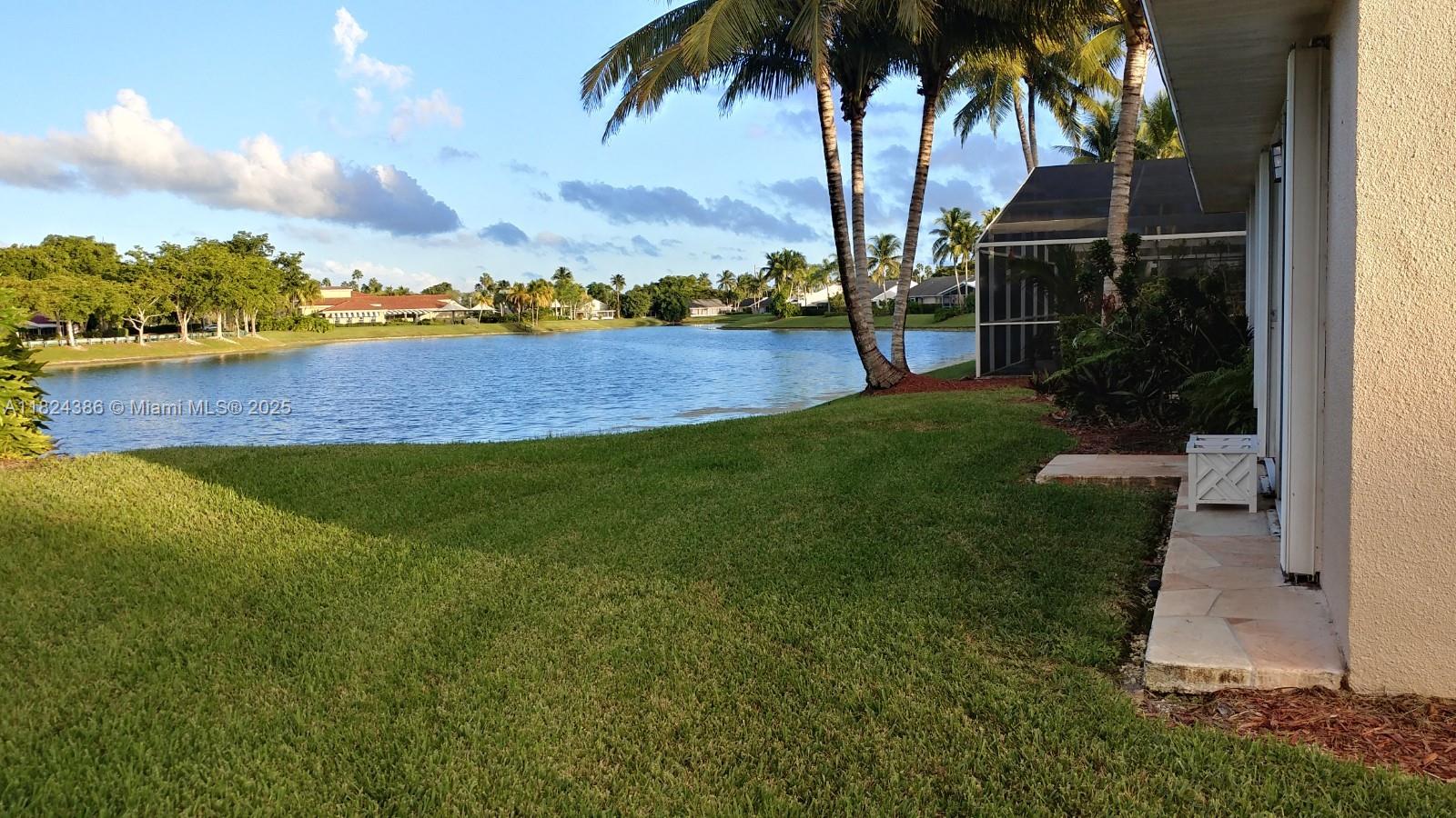 585 SE 25th Ln, Homestead FL 33033