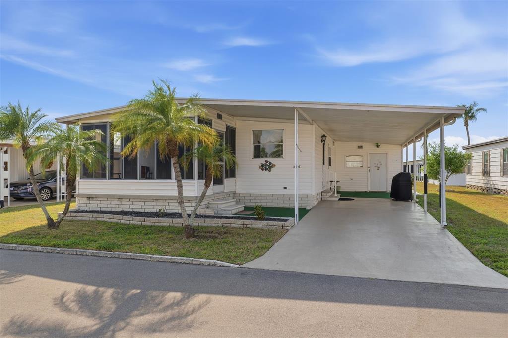 2107 WAILUA DRIVE