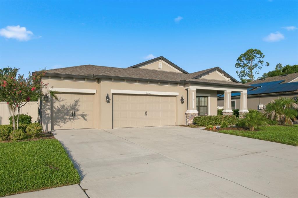 18624 MALINCHE LOOP, SPRING HILL, FL — photo 4 of 30