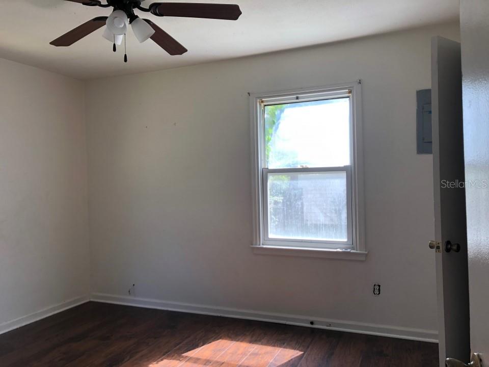 941 LAKEVIEW ROAD, CLEARWATER, FL — photo 3 of 20