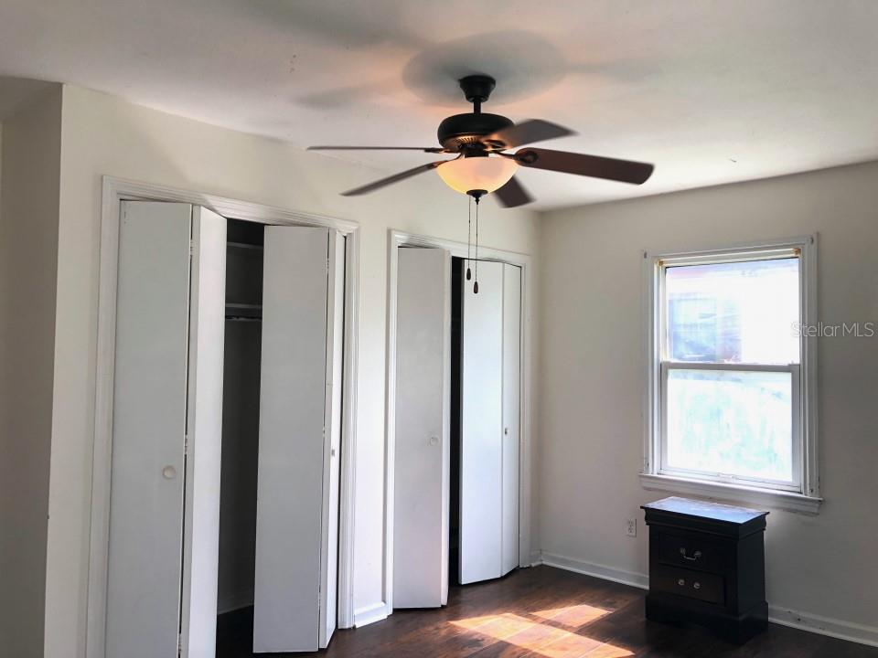 941 LAKEVIEW ROAD, CLEARWATER, FL — photo 4 of 20