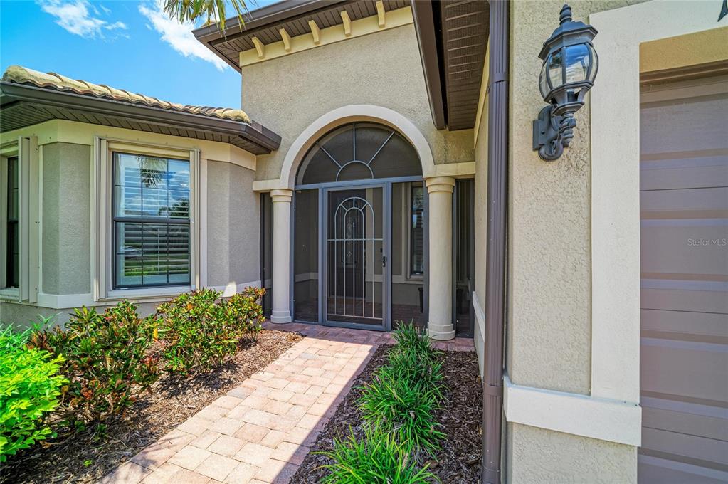 17226 SEAFORD WAY, LAKEWOOD RANCH, FL — photo 4 of 30