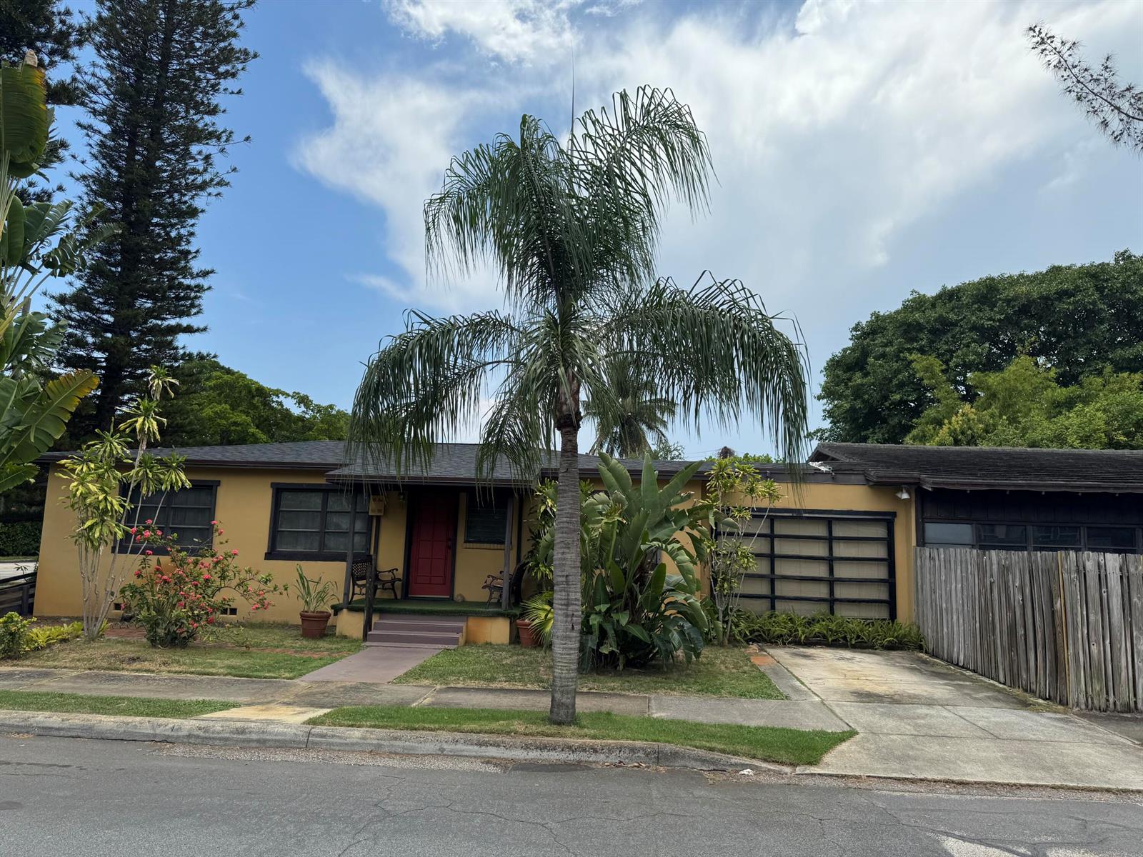 2919 Poinsettia Avenue, West Palm Beach FL 33407