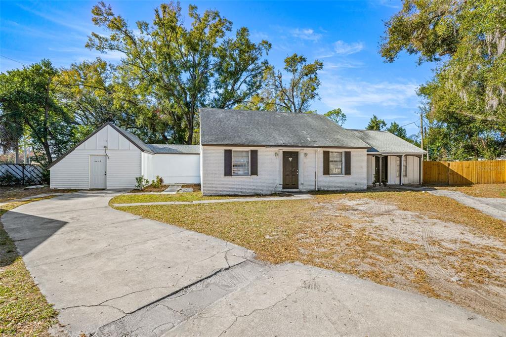 1403 COLLEGE PARK LANE