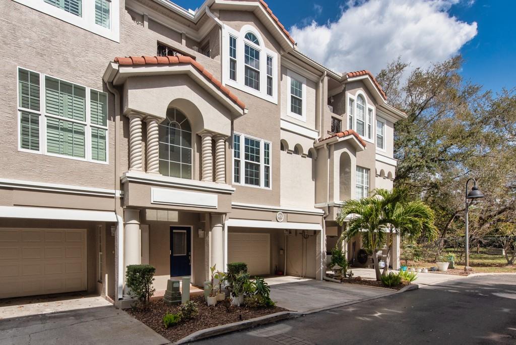 1430 MANATEE CIRCLE