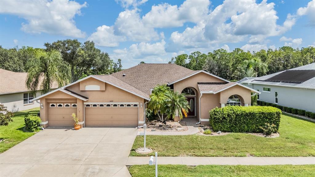 1437 WINDING WILLOW DRIVE