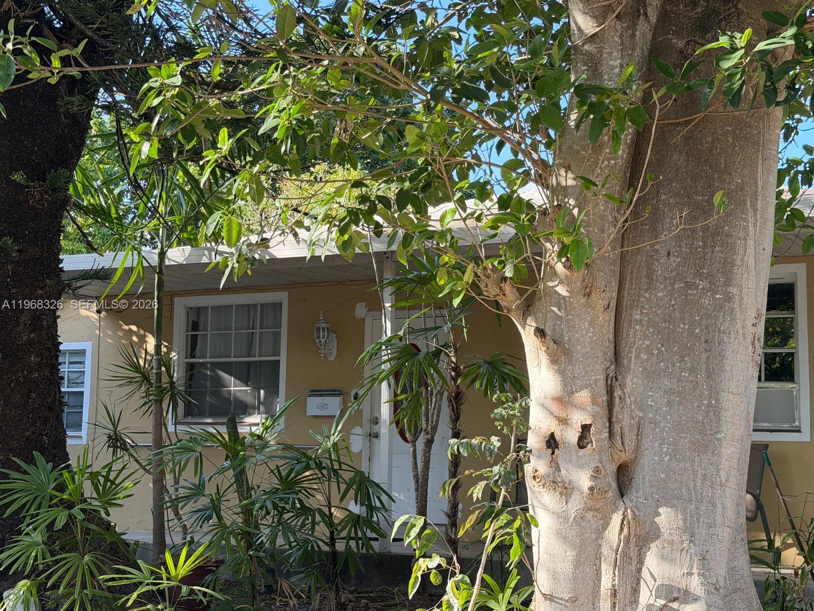 4729 SW 4th St, Miami FL 33134
