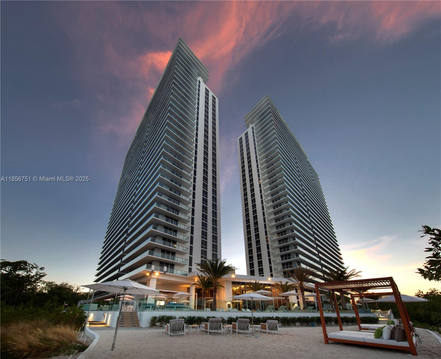 16385 Biscayne Blvd # 2806, North Miami Beach FL 33160