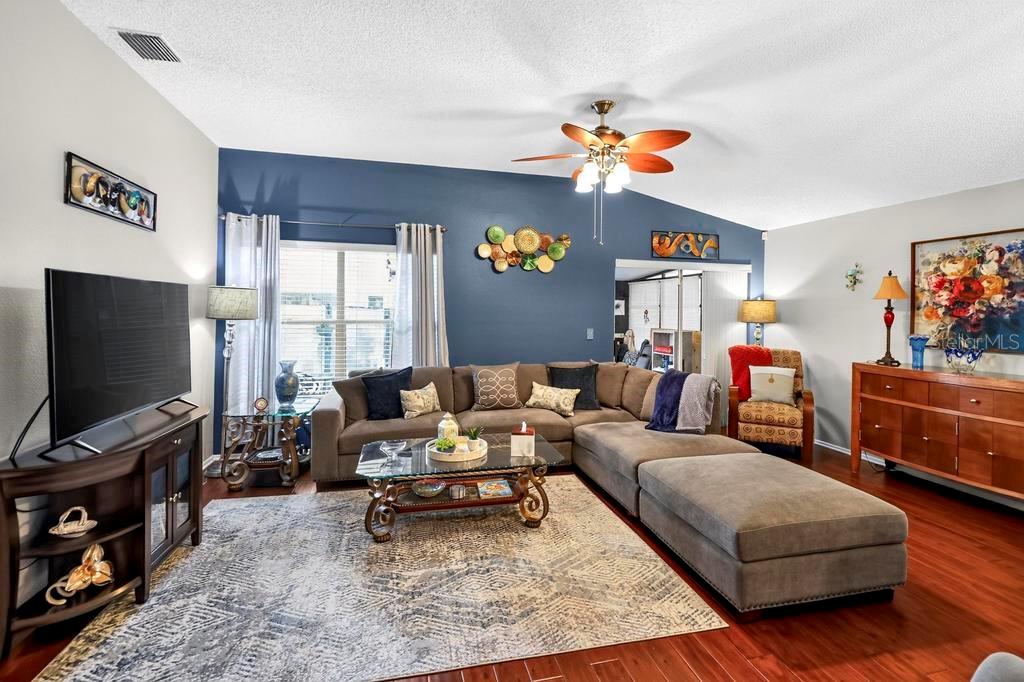 852 FRANKLIN CIRCLE, PALM HARBOR, FL — photo 5 of 30