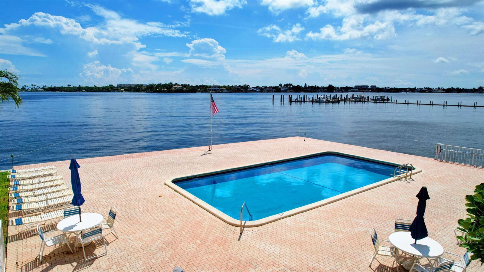 1810 New Palm Way # 415, Boynton Beach FL 33435