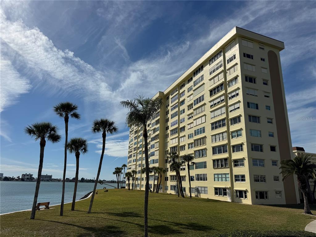 4775 COVE CIRCLE UNIT 403