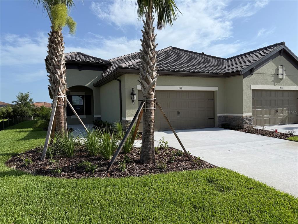 252 ALTAMURA CIRCLE