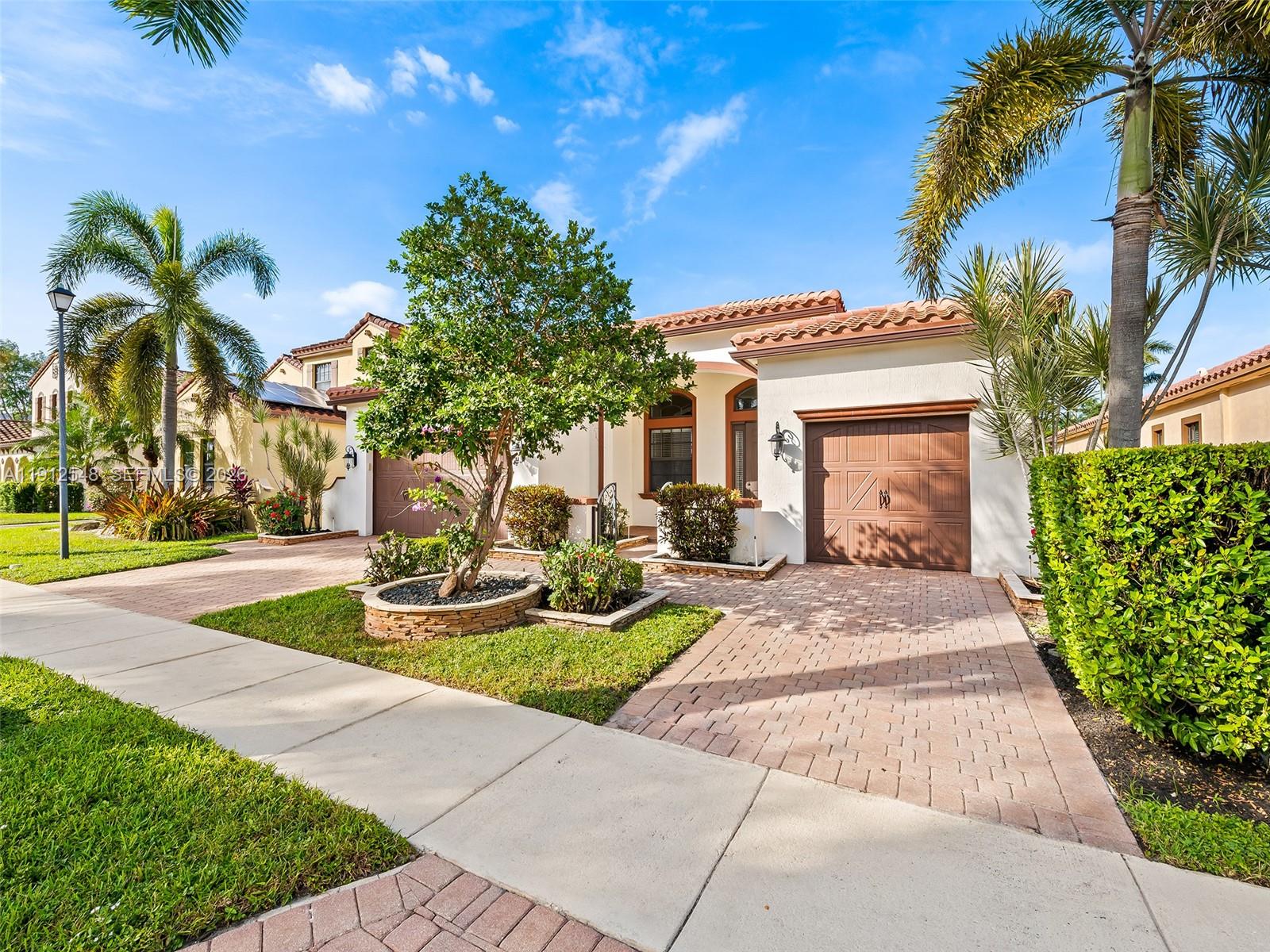 8771 NW 41st St, Cooper City FL 33024