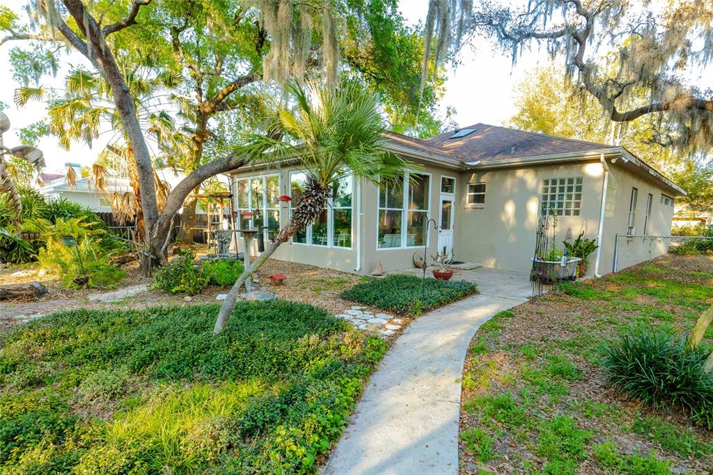 8508 DEE CIRCLE, RIVERVIEW, FL — photo 2 of 22