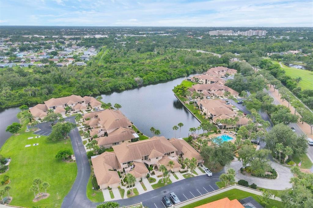 2004 LONGPOINTE CIRCLE UNIT E2