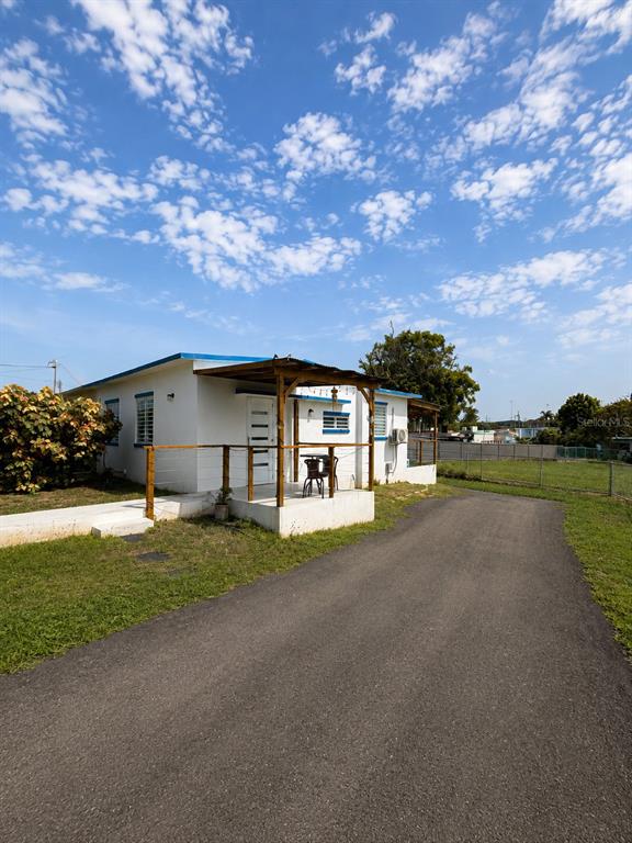 CALLE PASCUA URB. MANUEL CORCHADO