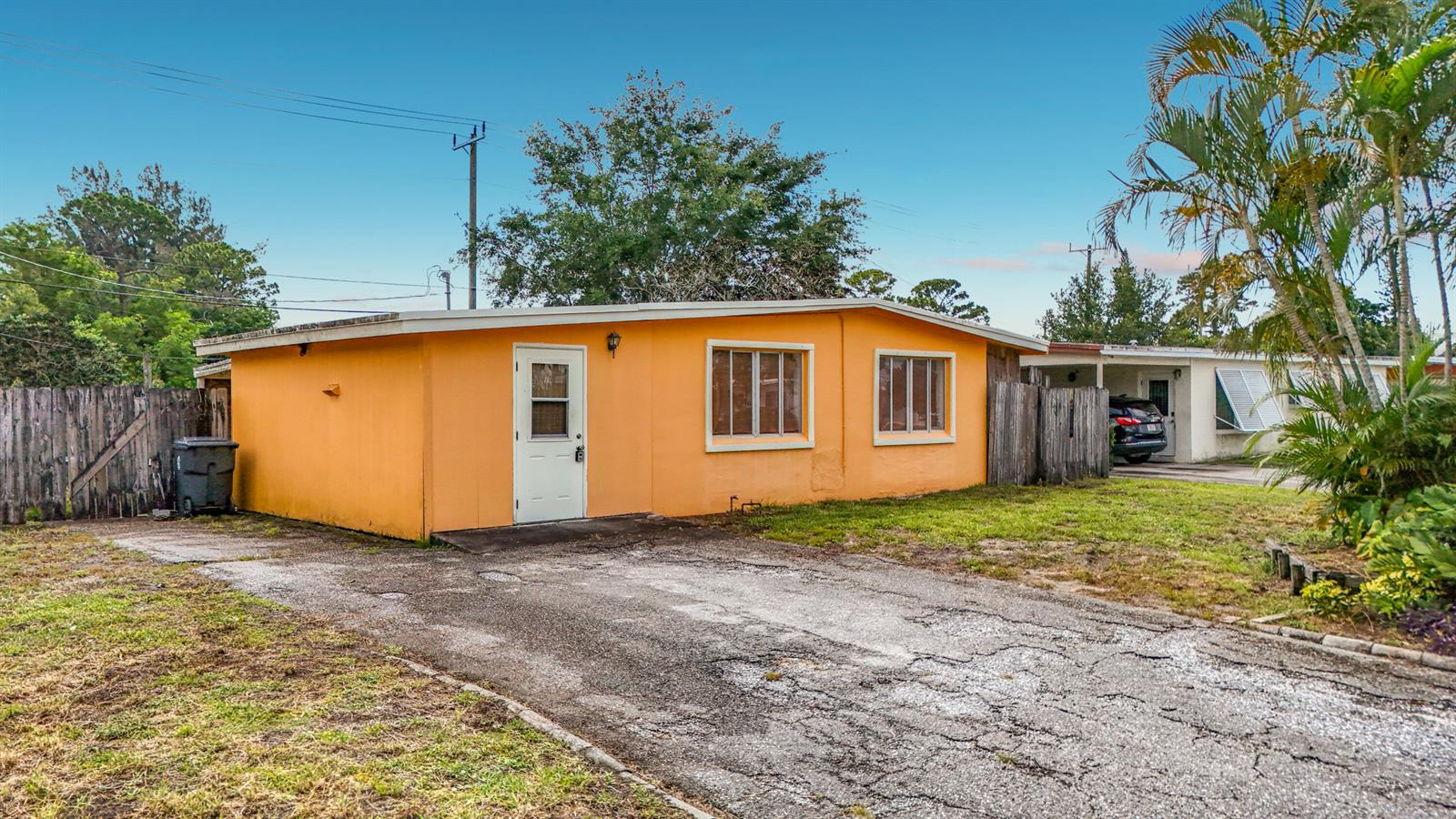 2066 Tarragon Road, West Palm Beach FL 33415