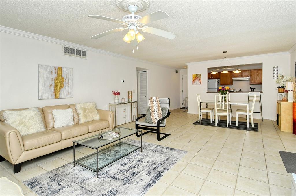 1877 TOUCAN WAY UNIT 400, SARASOTA, FL — photo 3 of 30