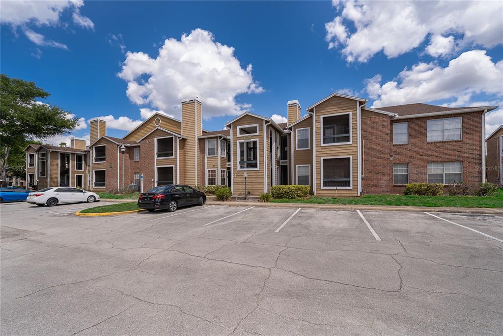 4367 THORNBRIAR LANE UNIT 206