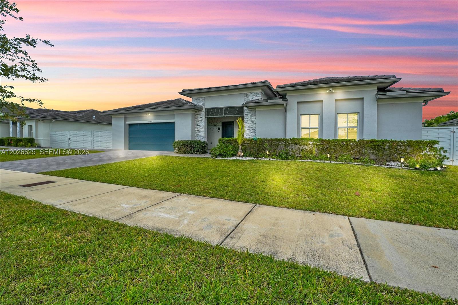 21460 SW 127th Pl, Miami FL 33177