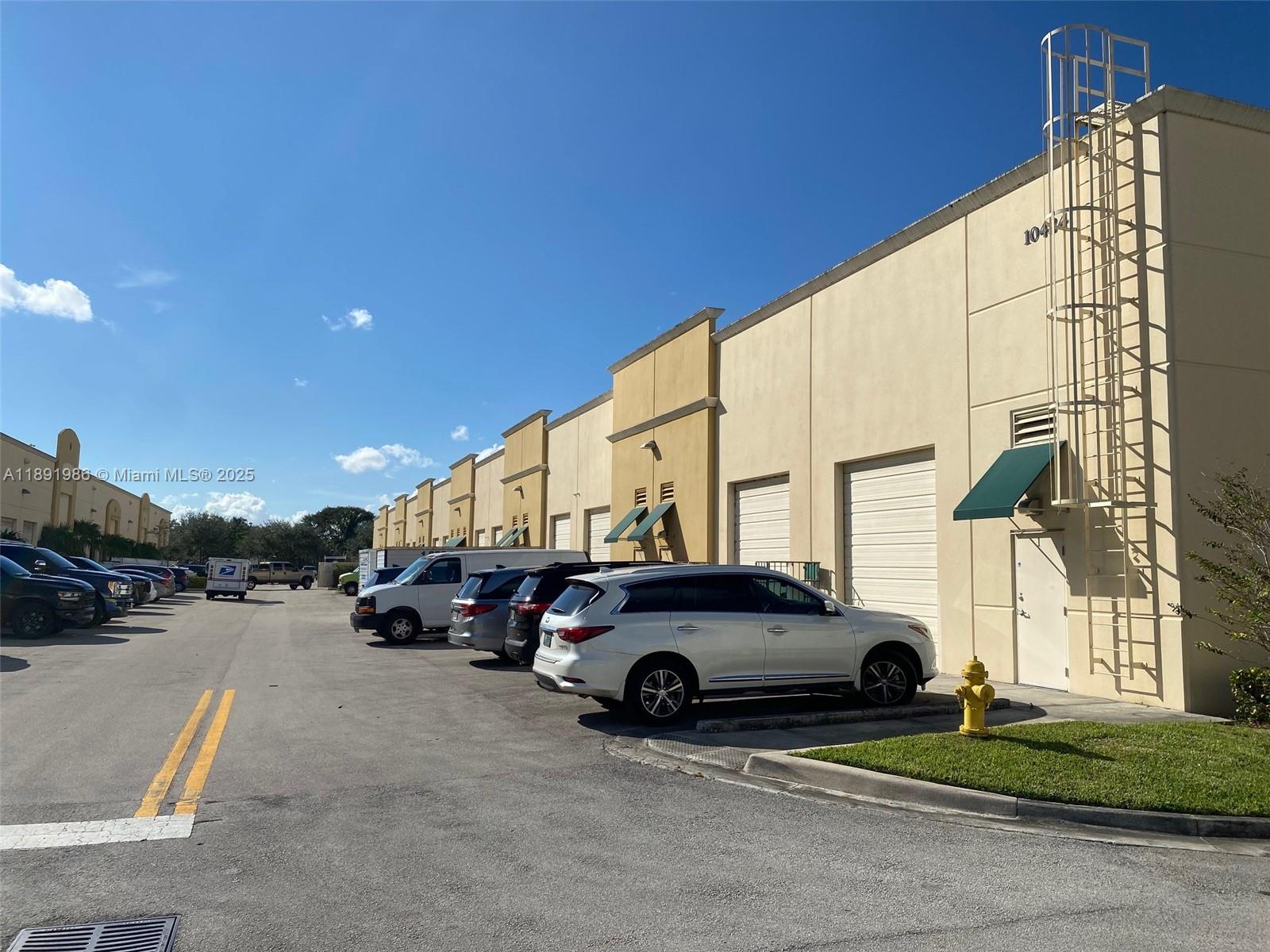 10424 W State Road 84 # 2, Davie FL 33324